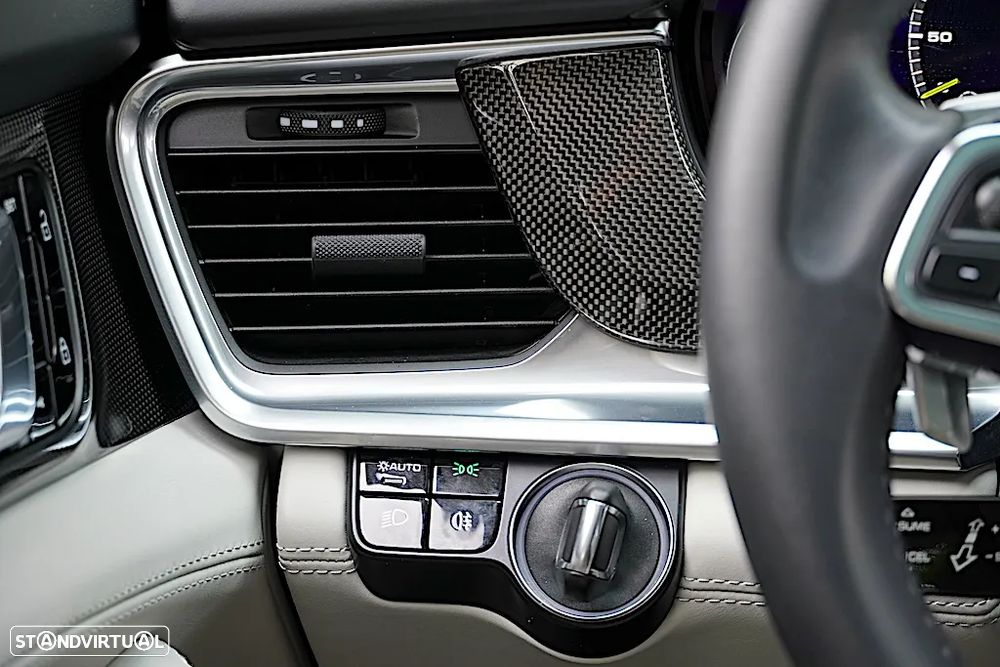 Porsche Panamera 4 E-Hybrid - 40