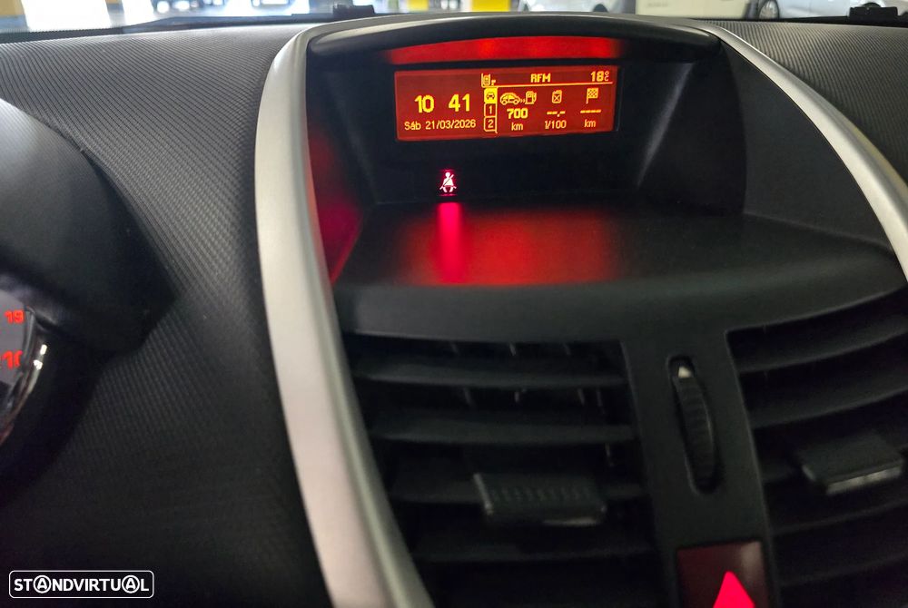 Peugeot 207 1.4 HDi Sport - 19