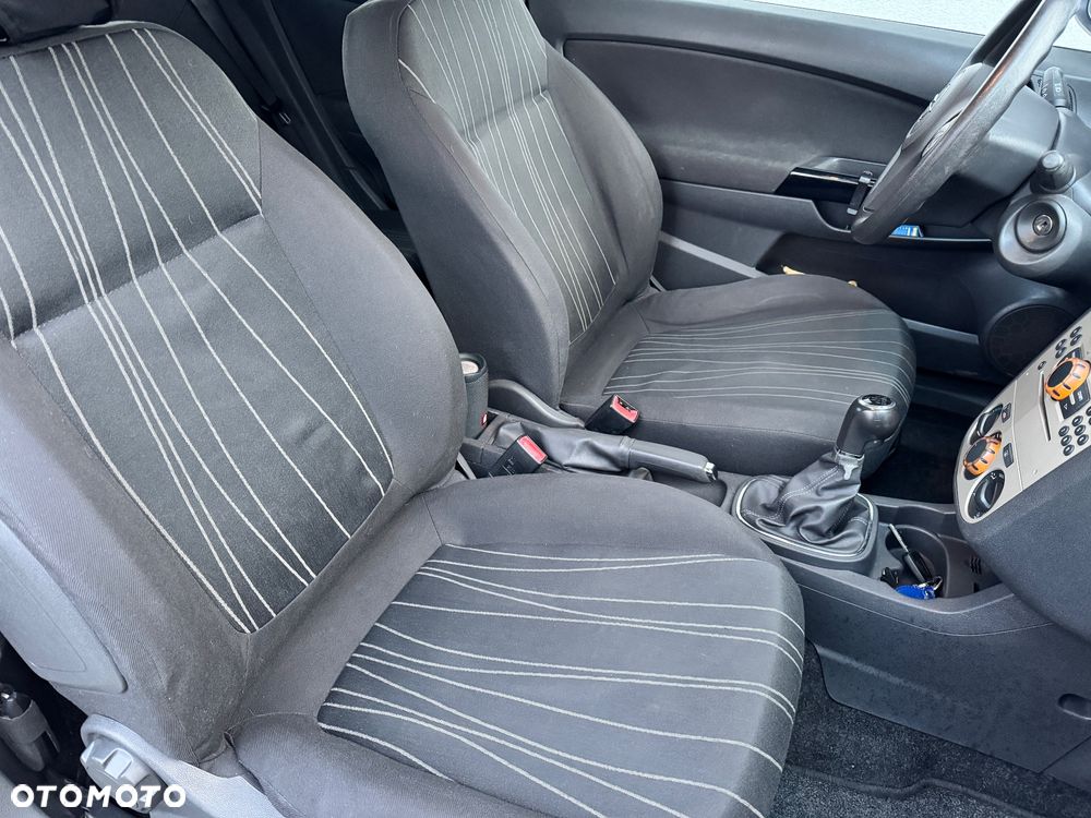 Opel Corsa 1.0 12V Essentia - 8