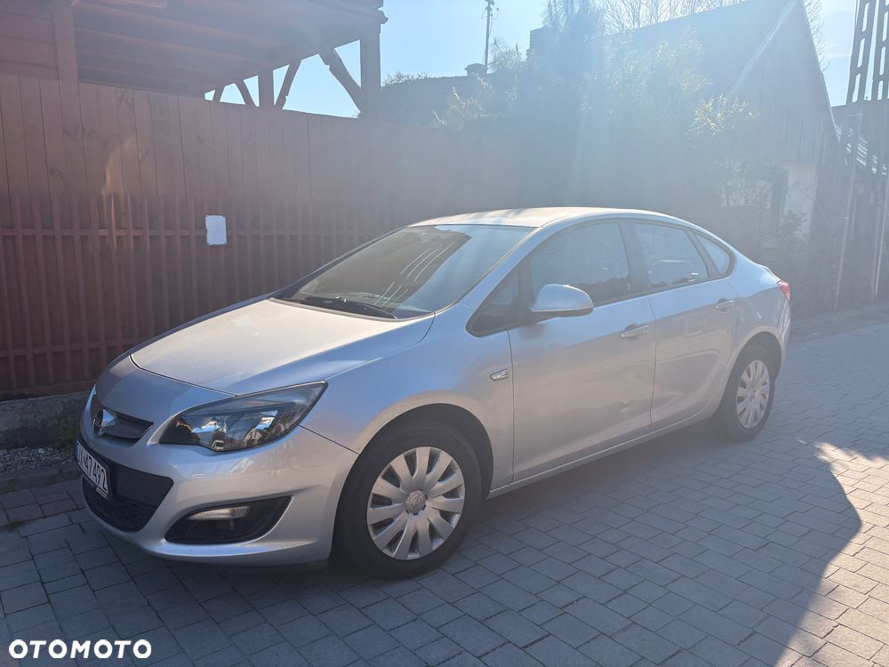 Opel Astra 1.4 T Business EU6 - 1