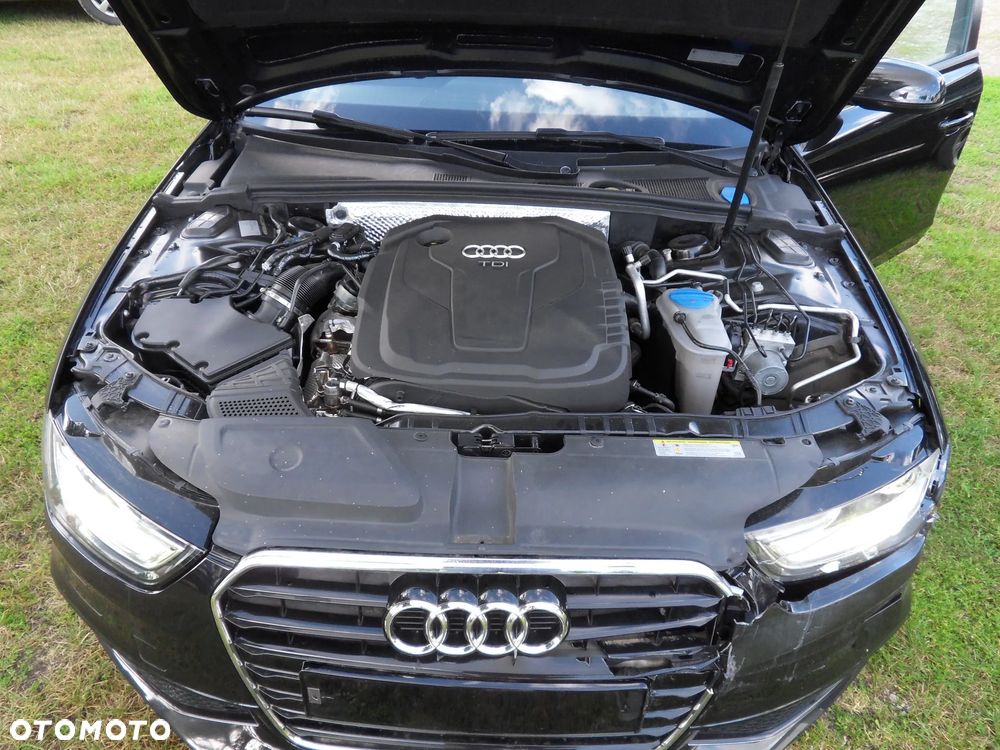 Audi A4 Limousine 2.0 TDI DPF clean diesel multitronic S line Sportpaket - 10