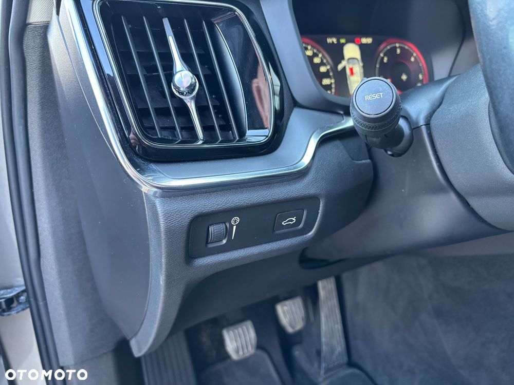 Volvo V60 D3 Kinetic - 14