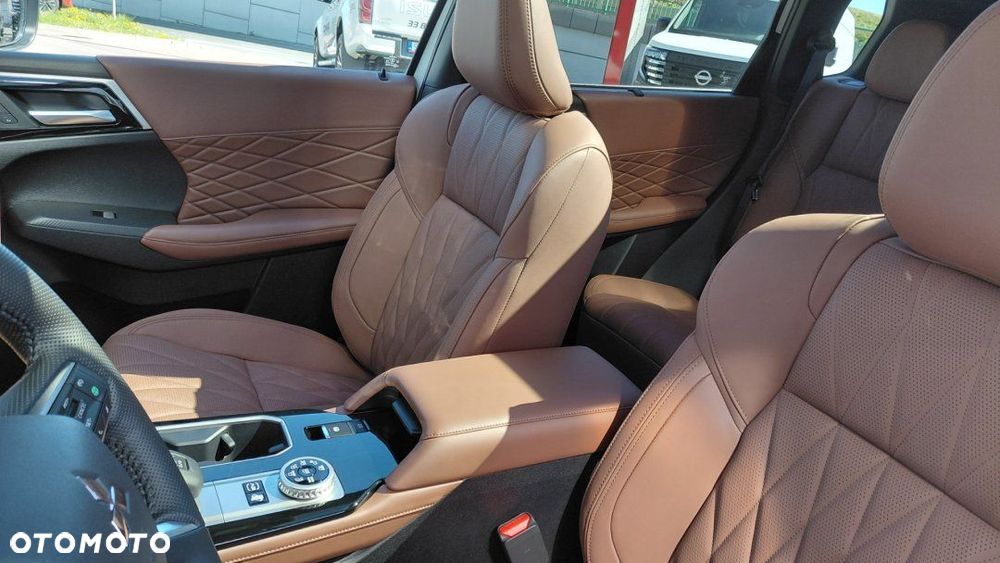 Mitsubishi Outlander - 5