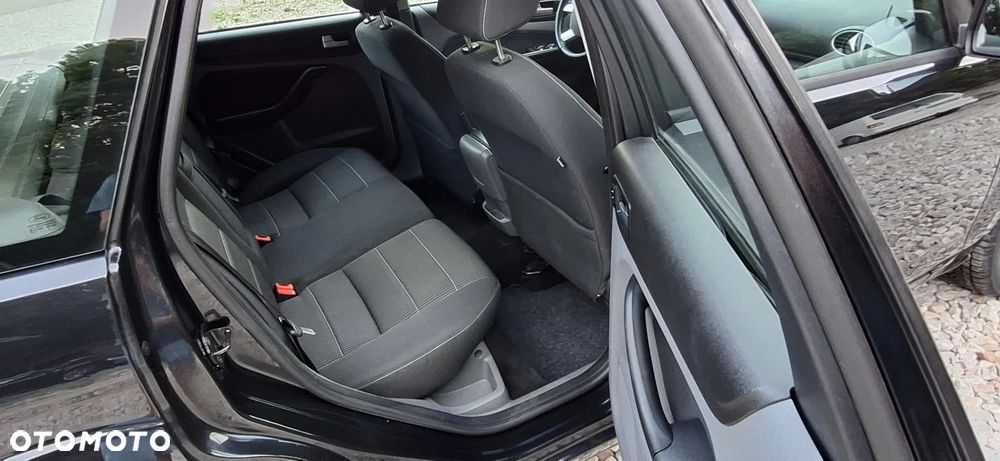 Ford Focus 1.8 Titanium - 17