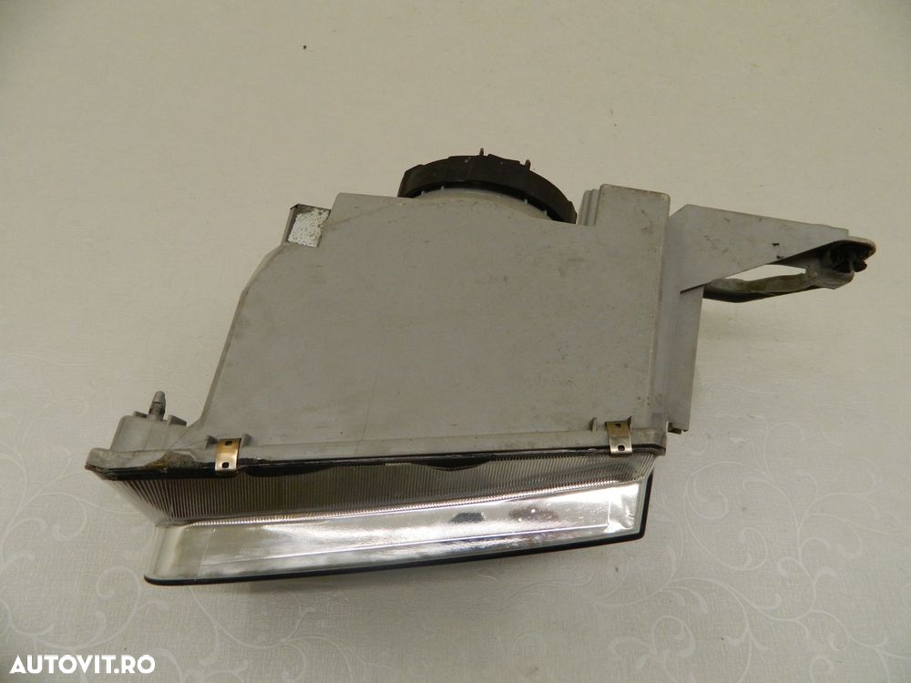 Far dreapta Mazda 323, 1998, 1999, 2000, 2001, 2002, 2003. - 5
