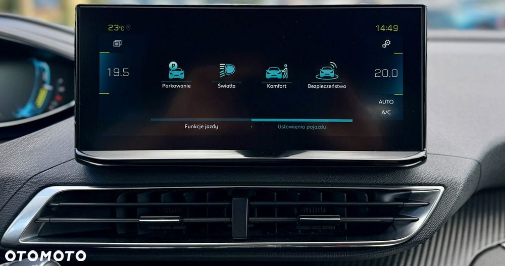 Peugeot 3008 1.6 PureTech Hybrid PHEV Allure Pack S&S EAT8 - 28
