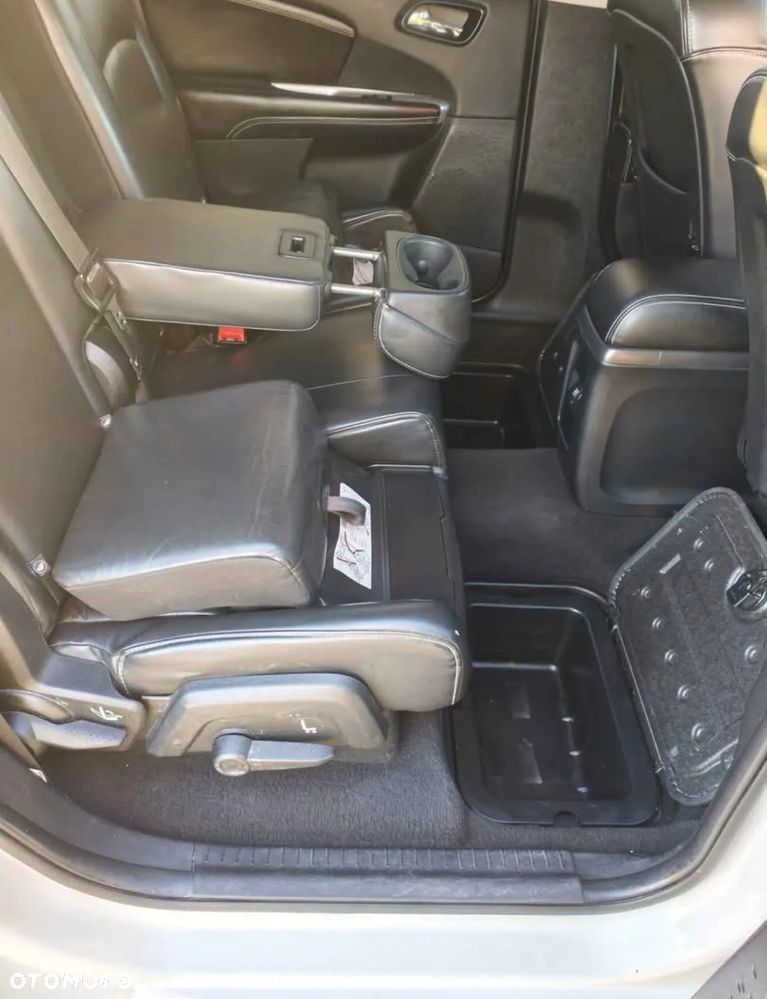 Fiat Freemont 2.0 Multijet 16V DPF Automatik Allrad Lounge - 9