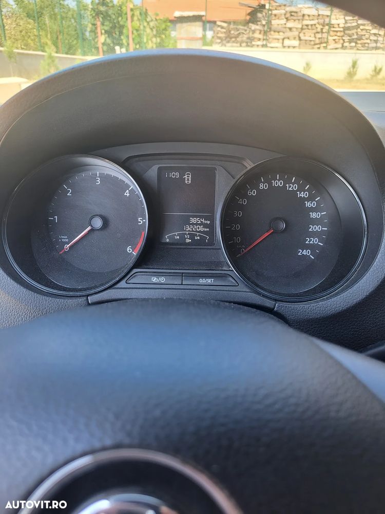 Volkswagen Polo 1.4 TDI (Blue Motion Technology) Comfortline - 3