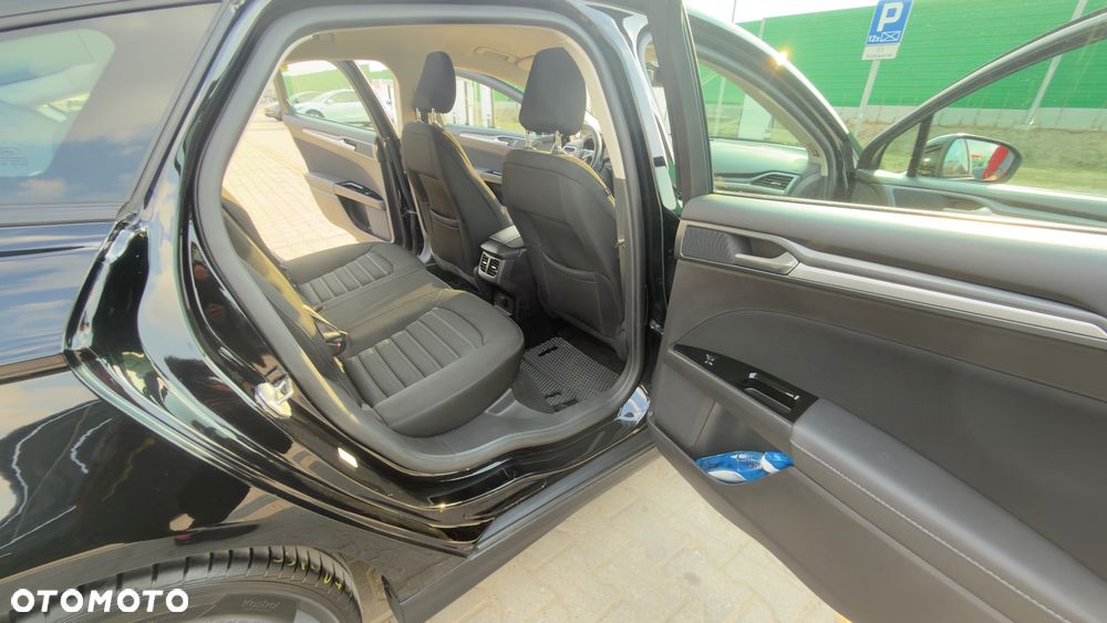 Ford Mondeo - 27