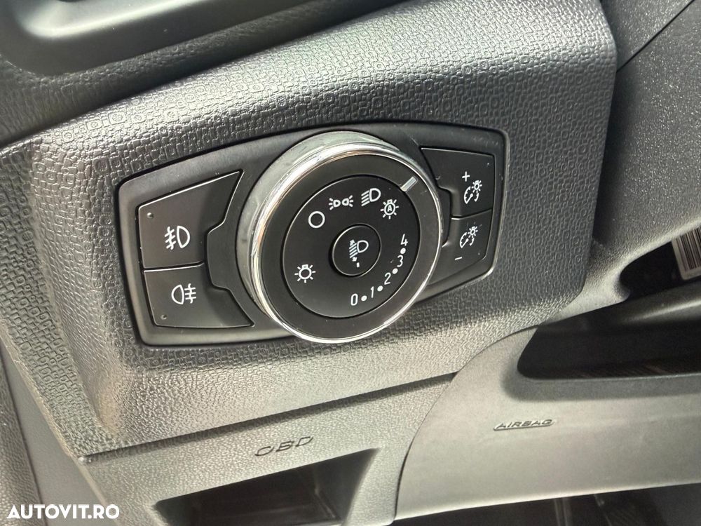 Ford EcoSport - 18