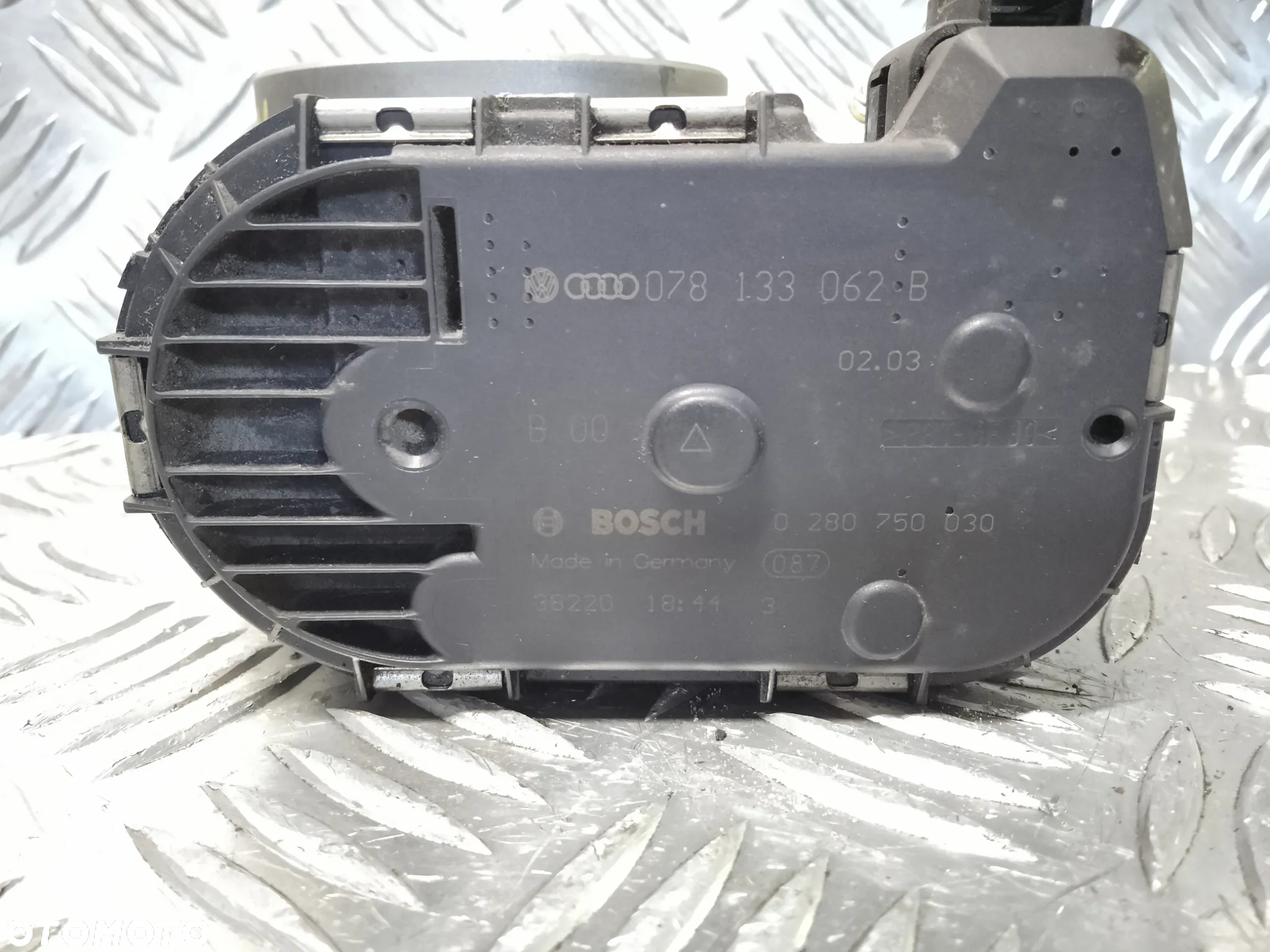 Przepustnica AUDI A4 B6 2.4 v6 078133062B - 6