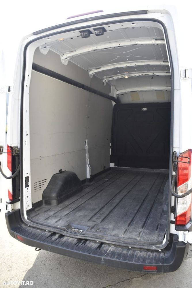 Ford Transit - 9