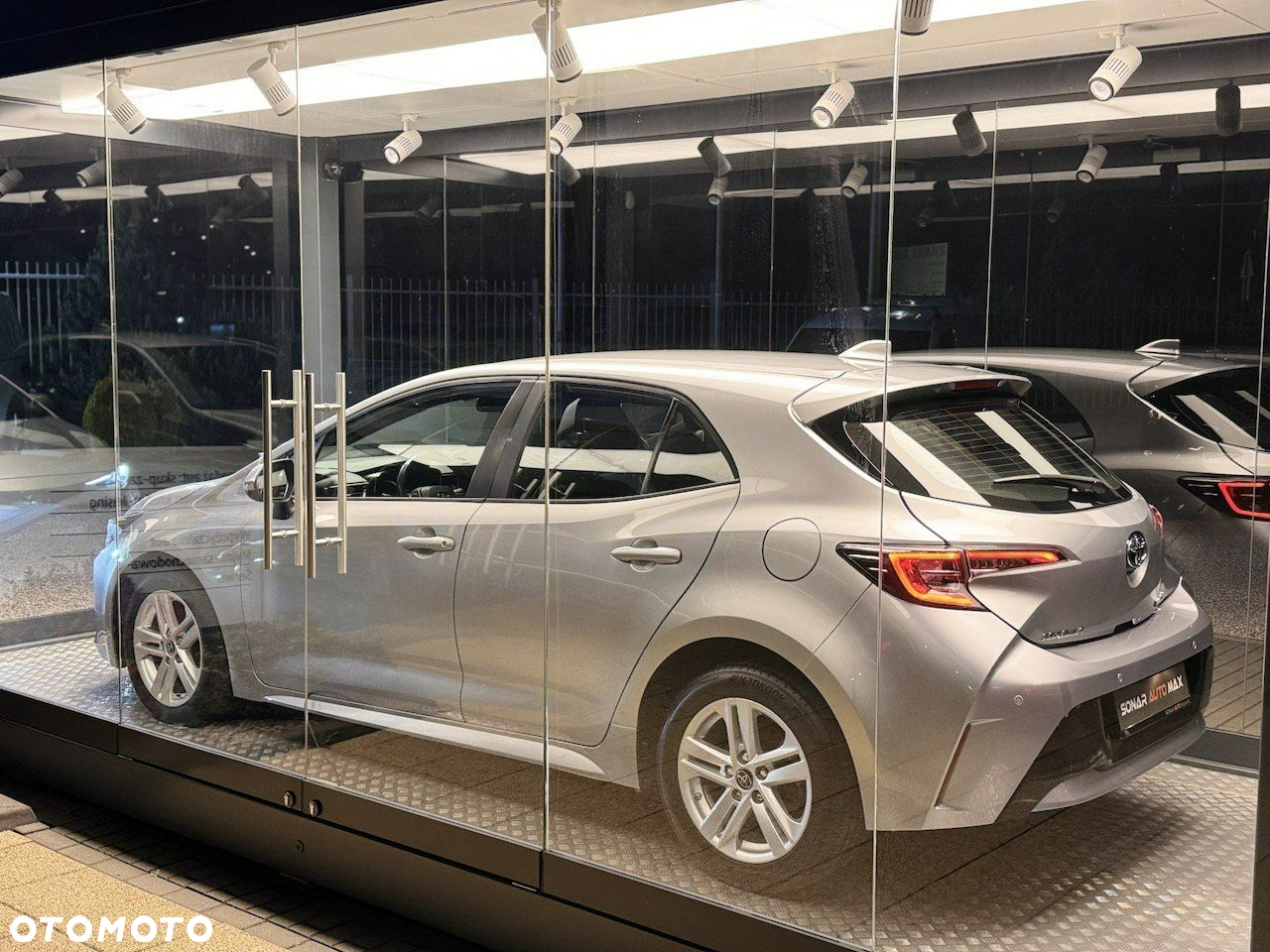 Toyota Corolla - 8