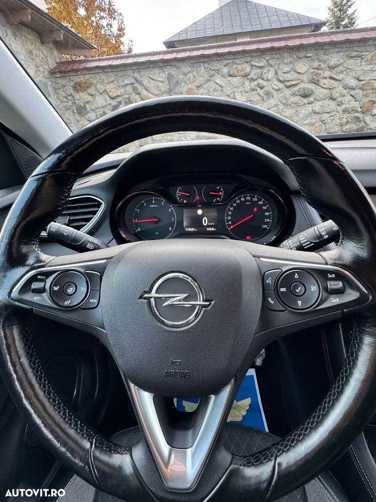 Opel Grandland X 1.2 Turbo START/STOP Design Line - 9