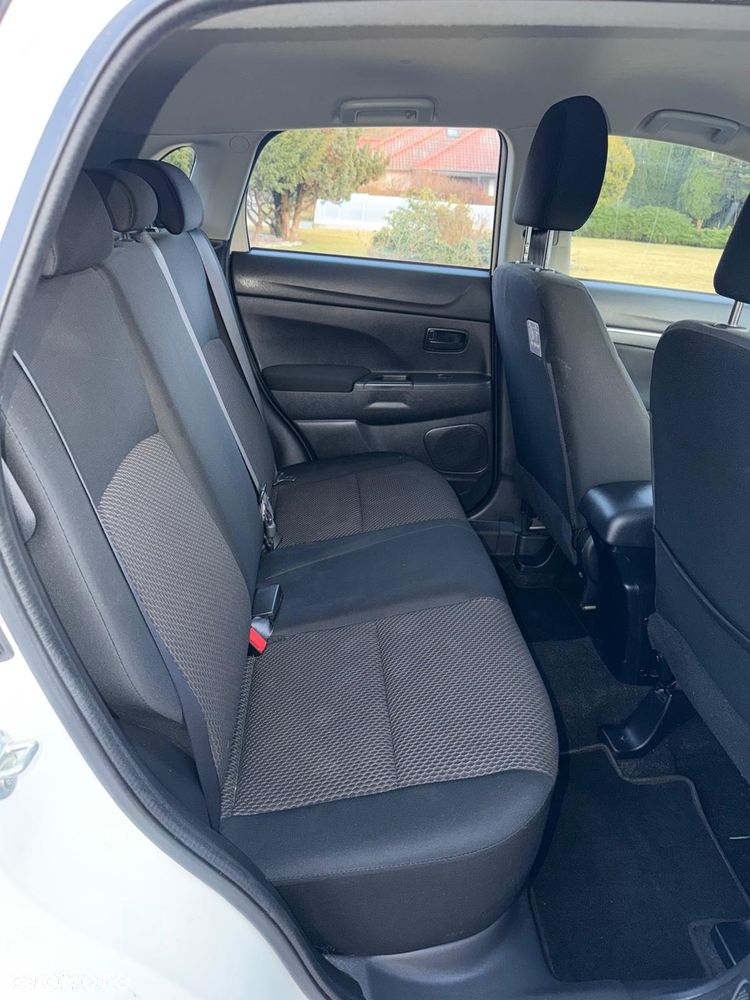 Mitsubishi ASX 1.6 Intense Plus Navi Blue Edition - 2