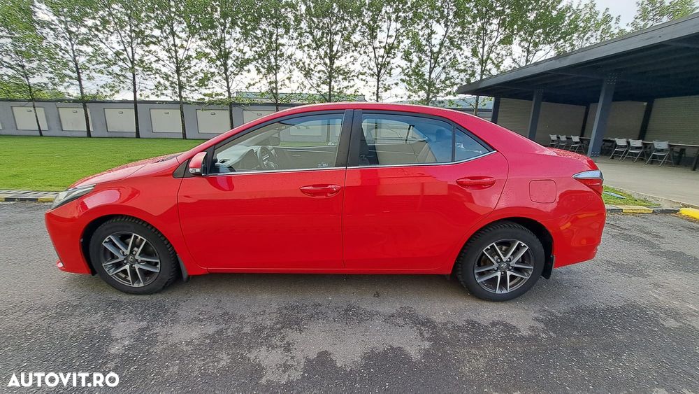 Toyota Corolla 1.4 D-4D Sol - 5