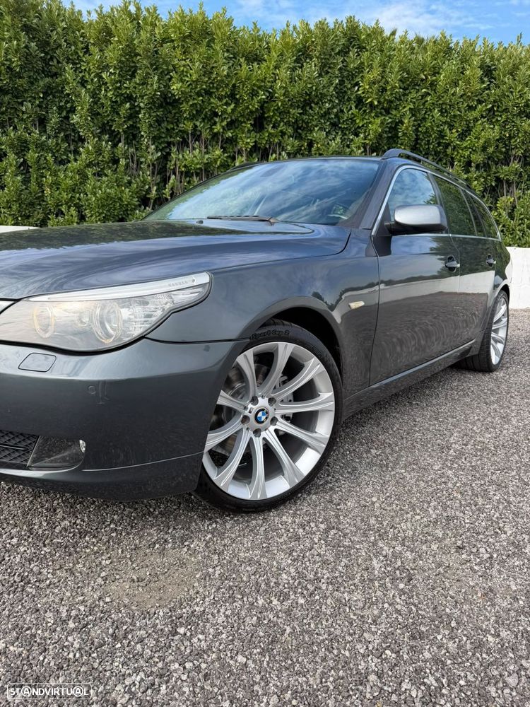 BMW 520 - 24