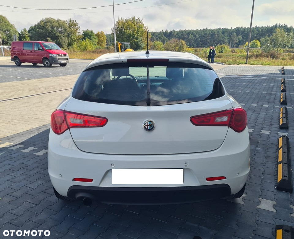 Alfa Romeo Giulietta 1.4 TB MultiAir Exclusive - 4