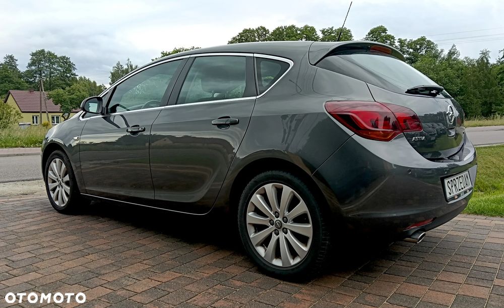 Opel Astra 1.4 T Cosmo - 6