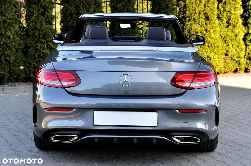Mercedes-Benz Klasa C 180 Kabriolet 9G-Tronic - 16