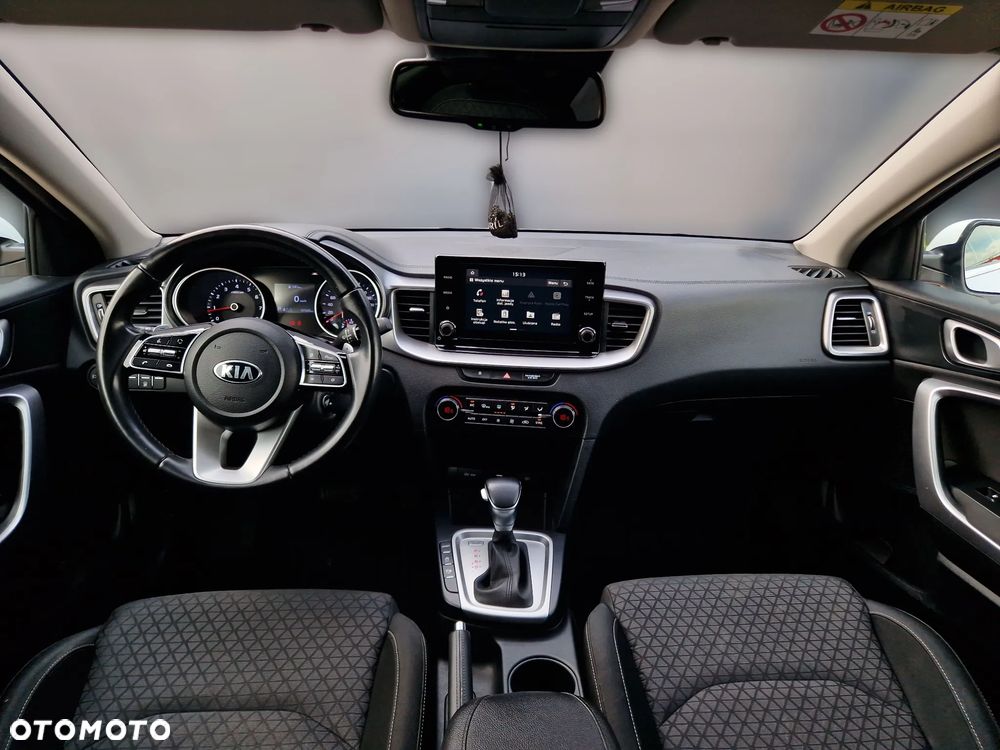 Kia Ceed 1.5 T-GDI M DCT - 14