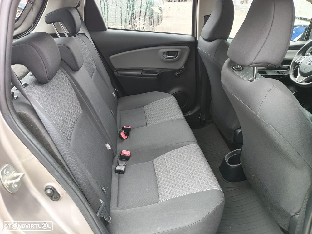 Toyota Yaris 1.4 D-4D Comfort - 4