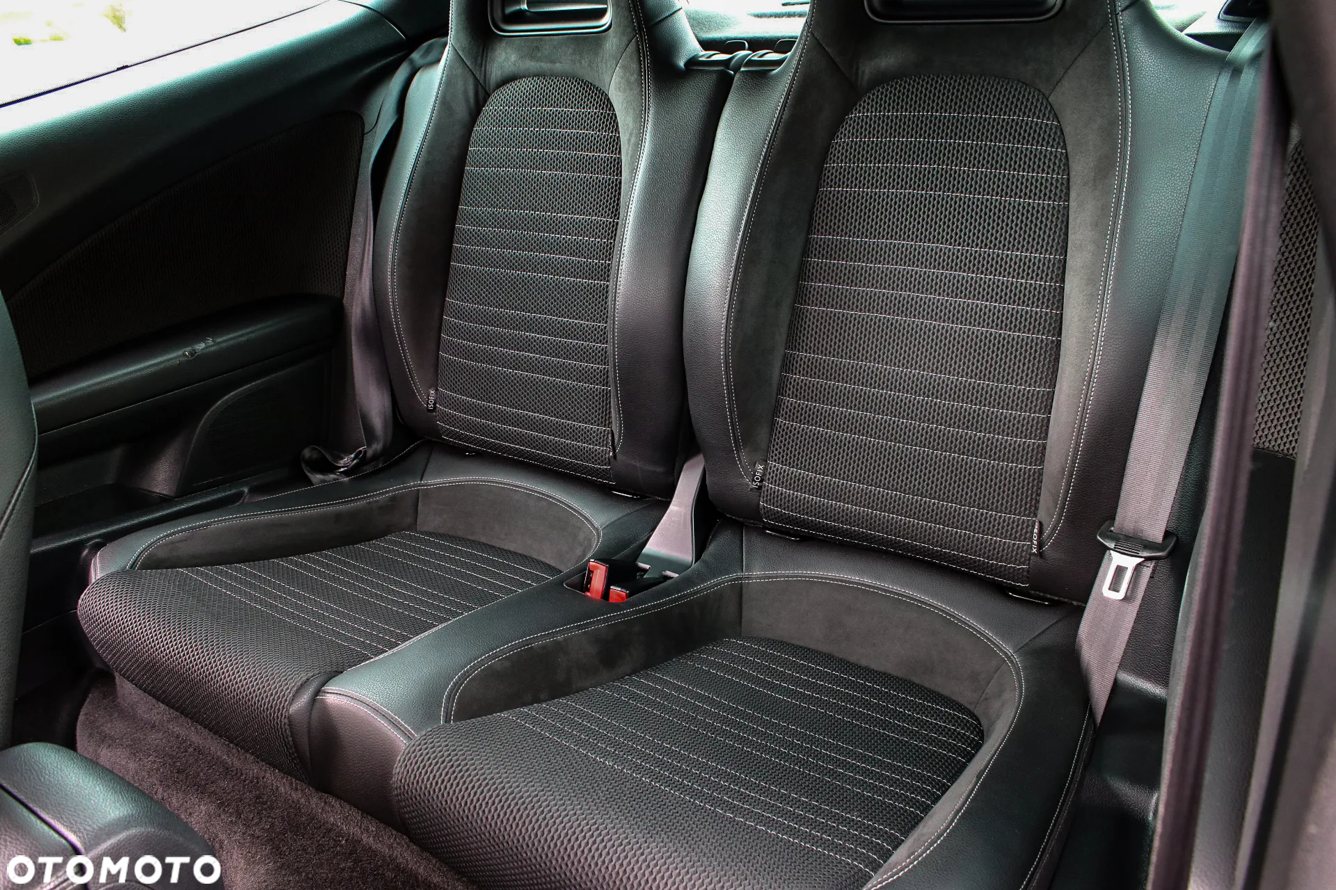 Volkswagen Scirocco 1.4 TSI DSG Edition - 33