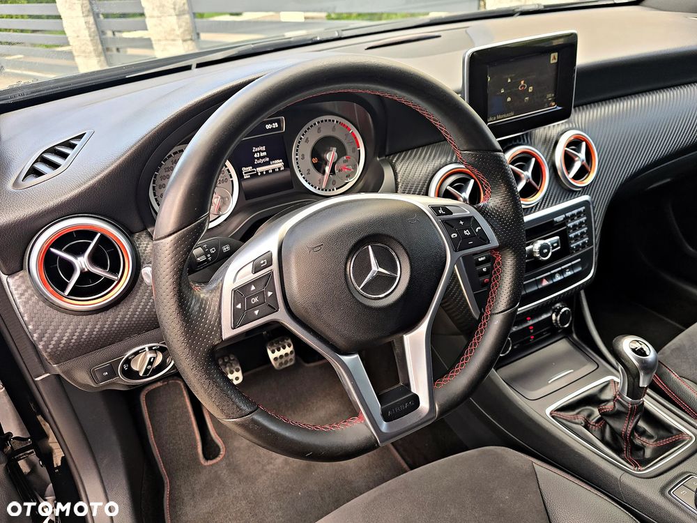 Mercedes-Benz Klasa A 180 (BlueEFFICIENCY) AMG Sport - 33