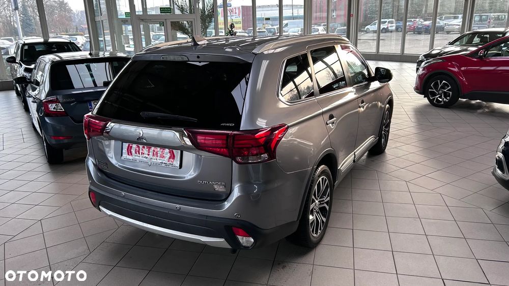 Mitsubishi Outlander 2.0 Intense Comfort 4WD CVT - 8