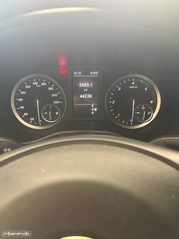 Mercedes-Benz Vito - 17