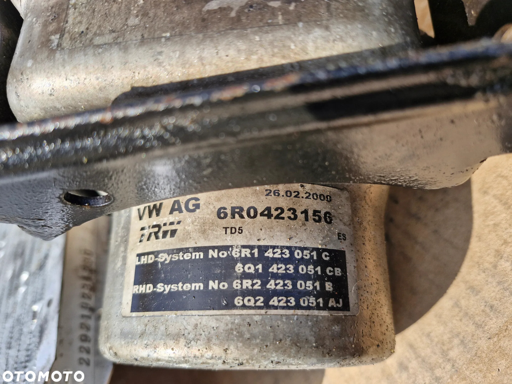 Pompa TRW 6R0423156 VW FOX - 3