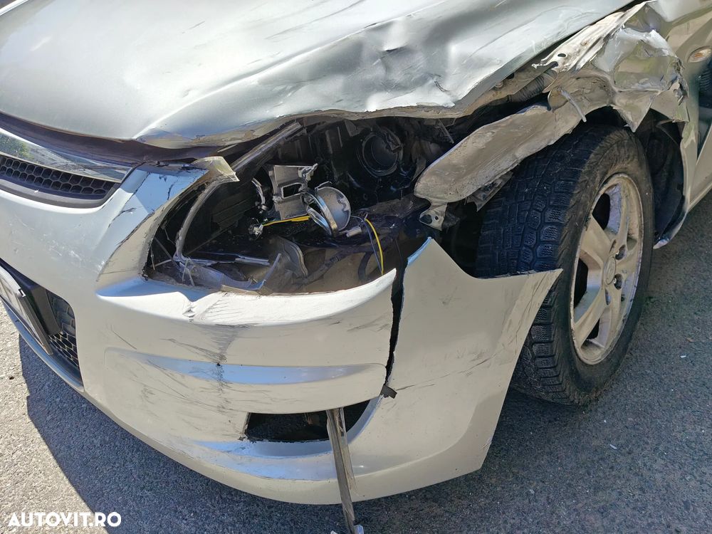 HYUNDAI i30 2009 — imagine 3