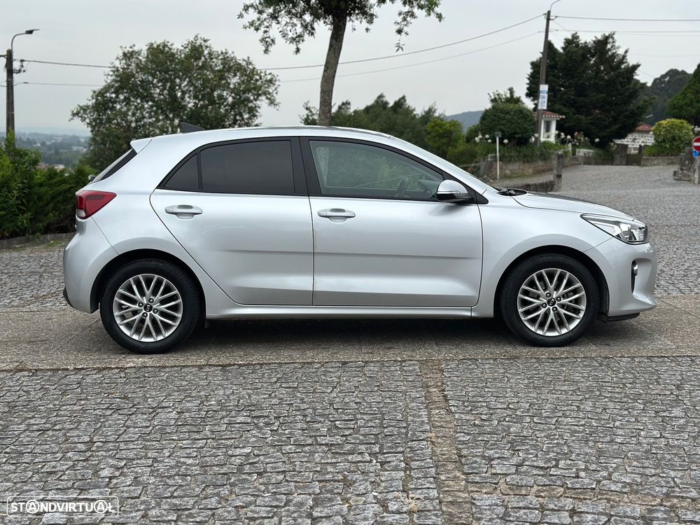 Kia Rio 1.2 CVVT Urban - 37