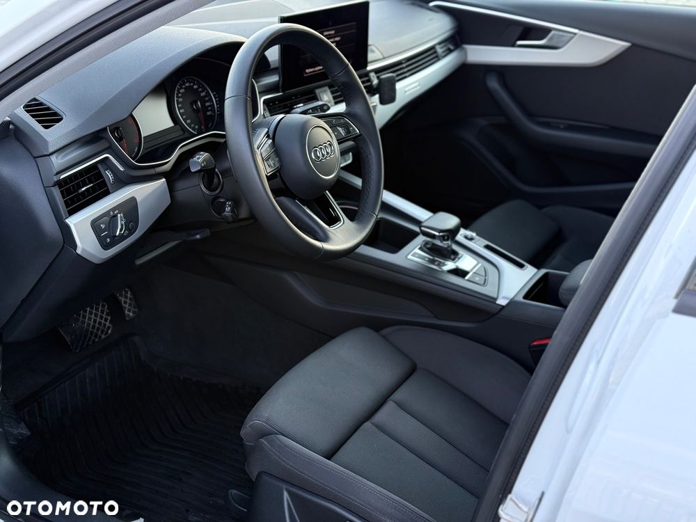 Audi A4 Allroad - 12