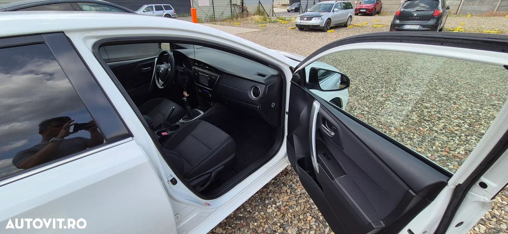 Toyota Auris - 9