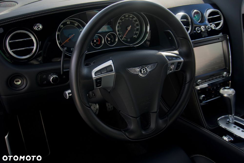 Bentley Continental GT W12 - 12