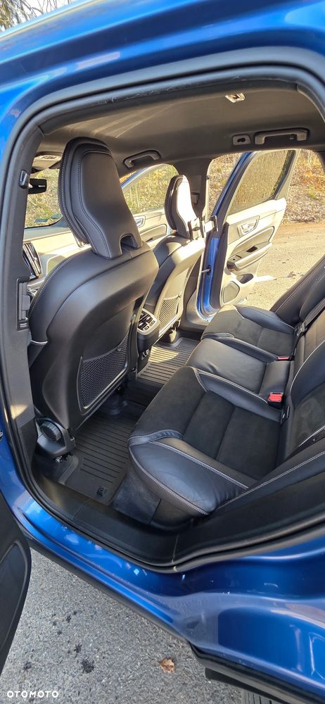 Volvo XC 60 D4 SCR R-Design - 10