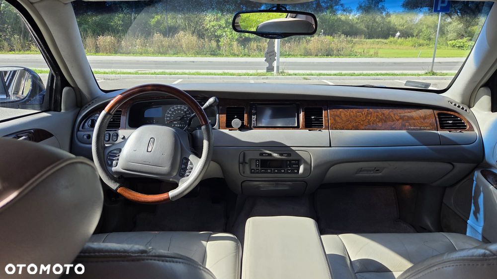 Lincoln Town Car 4.6 Signature - 15