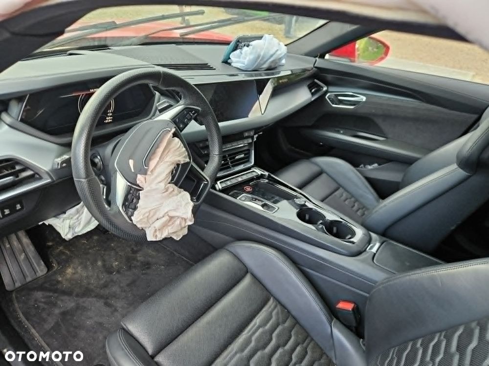 Audi e-tron GT quattro - 13