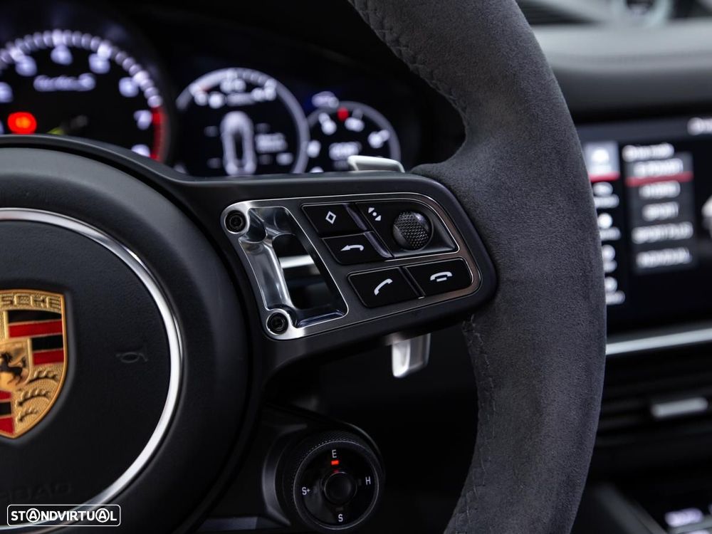 Porsche Cayenne Coupé Turbo S E-Hybrid - 24