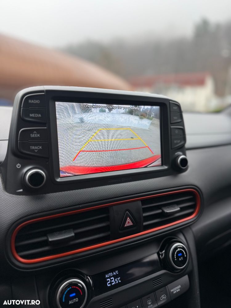 Hyundai KONA 1.6 CRDi 4WD 7DCT Luxury - 23