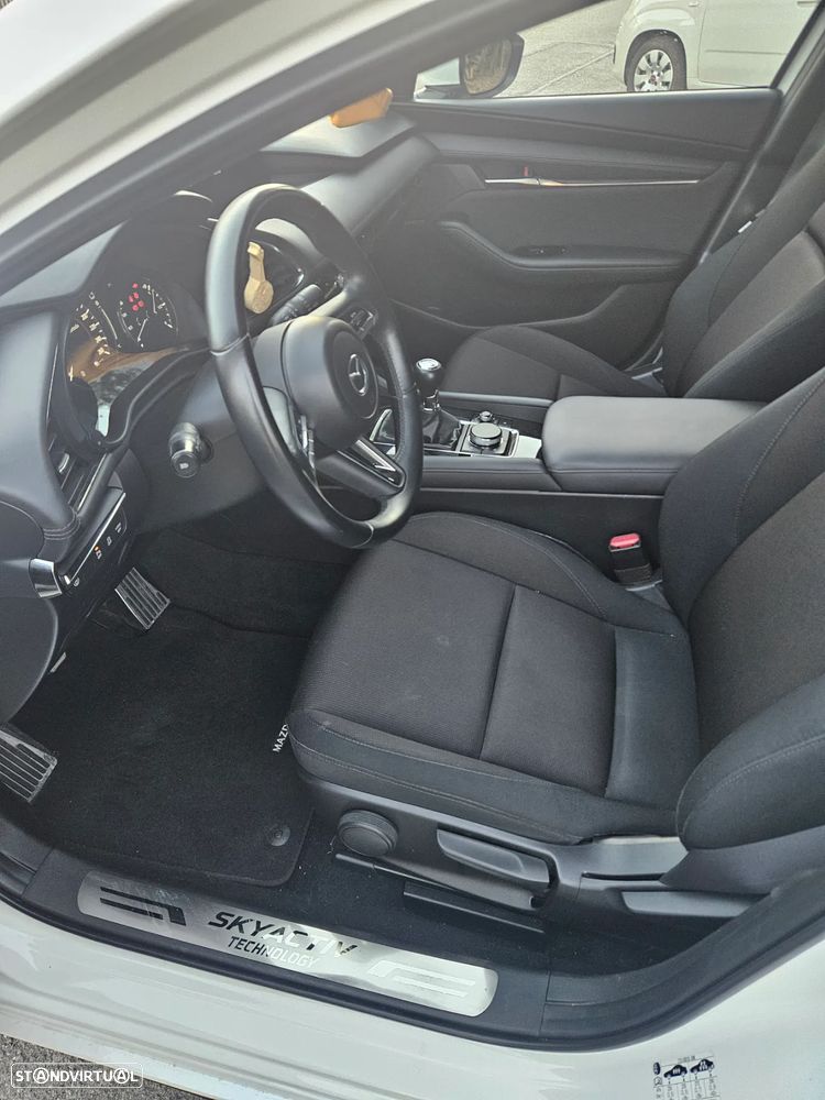 Mazda 3 - 15