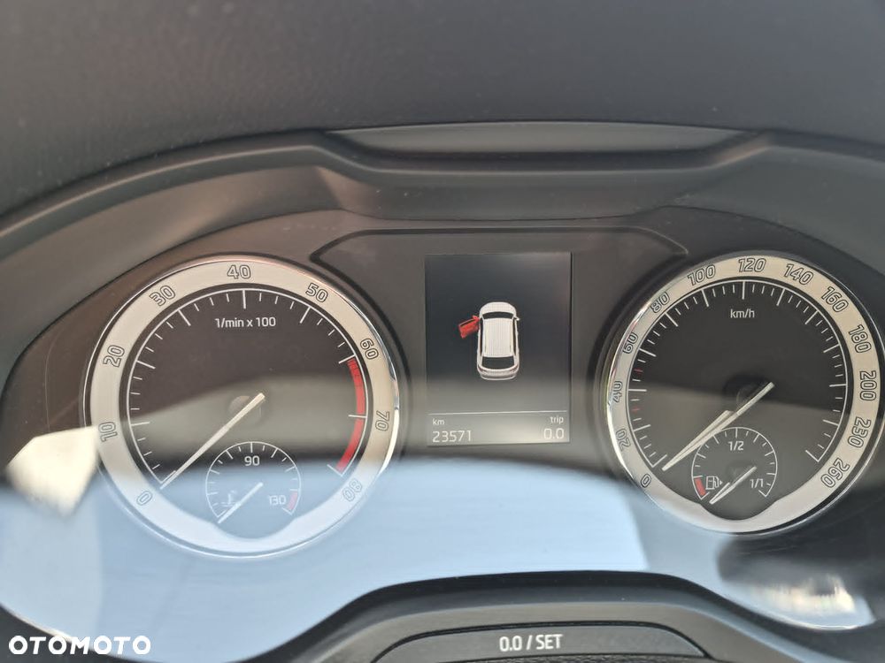 Skoda Karoq 1.5 TSI ACT GPF 4x2 Ambition DSG - 2