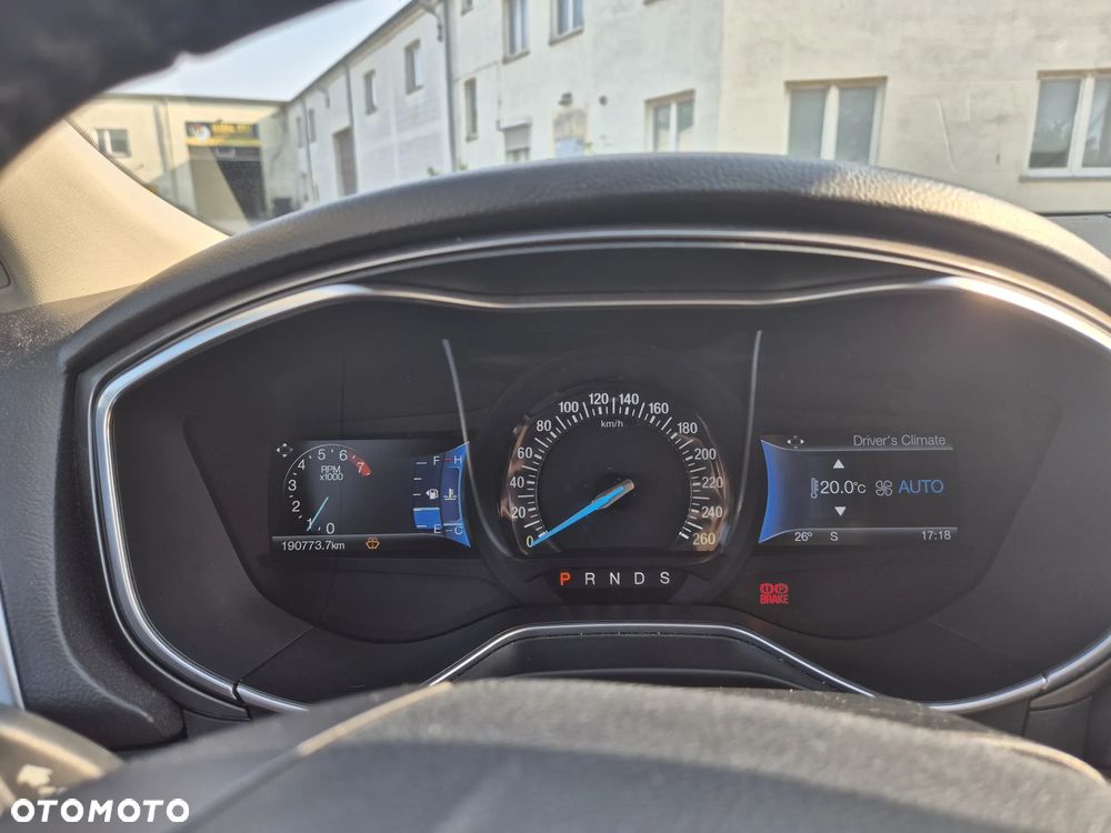 Ford Fusion 2.0 EcoBoost Titanium - 8