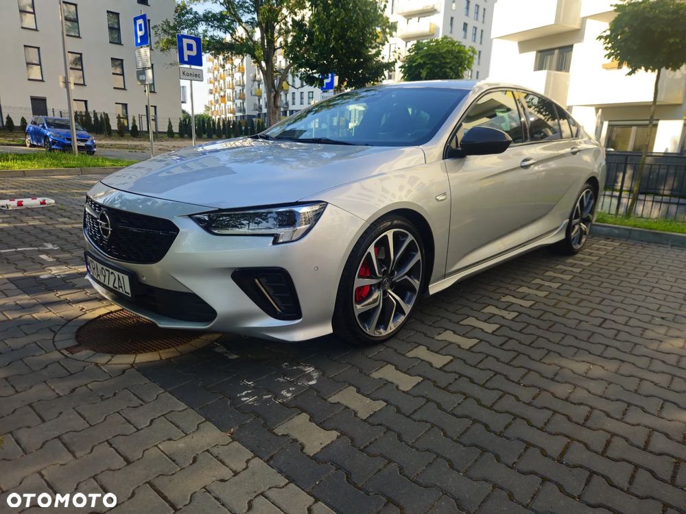 Opel Insignia 2.0 T 4x4 GSi + S&S - 1