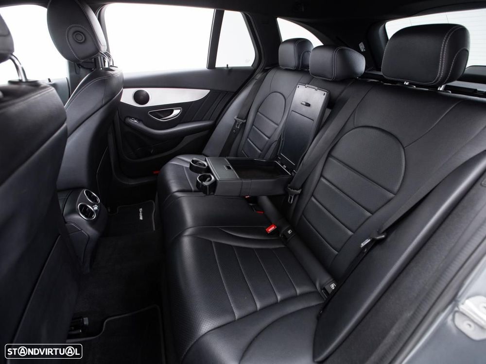 Mercedes-Benz C 300 de AMG Line - 11