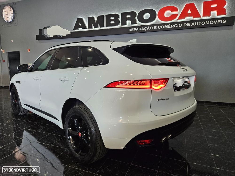 Jaguar F-Pace 2.0 i4D R-Sport - 4