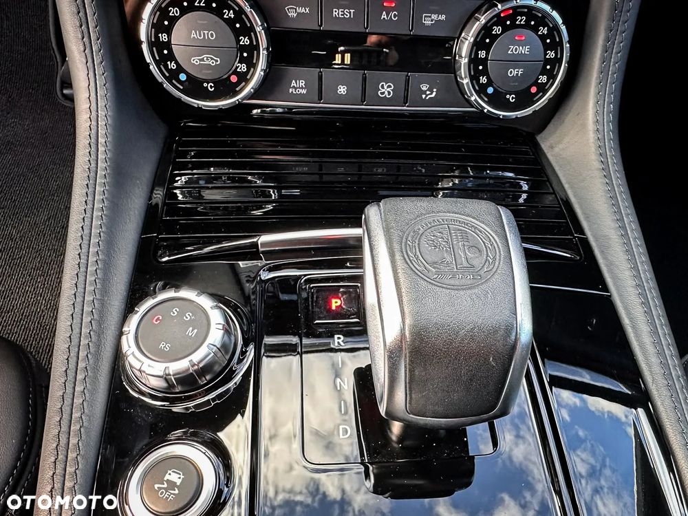 Mercedes-Benz CLS 63 AMG AMG SPEEDSHIFT MCT - 33