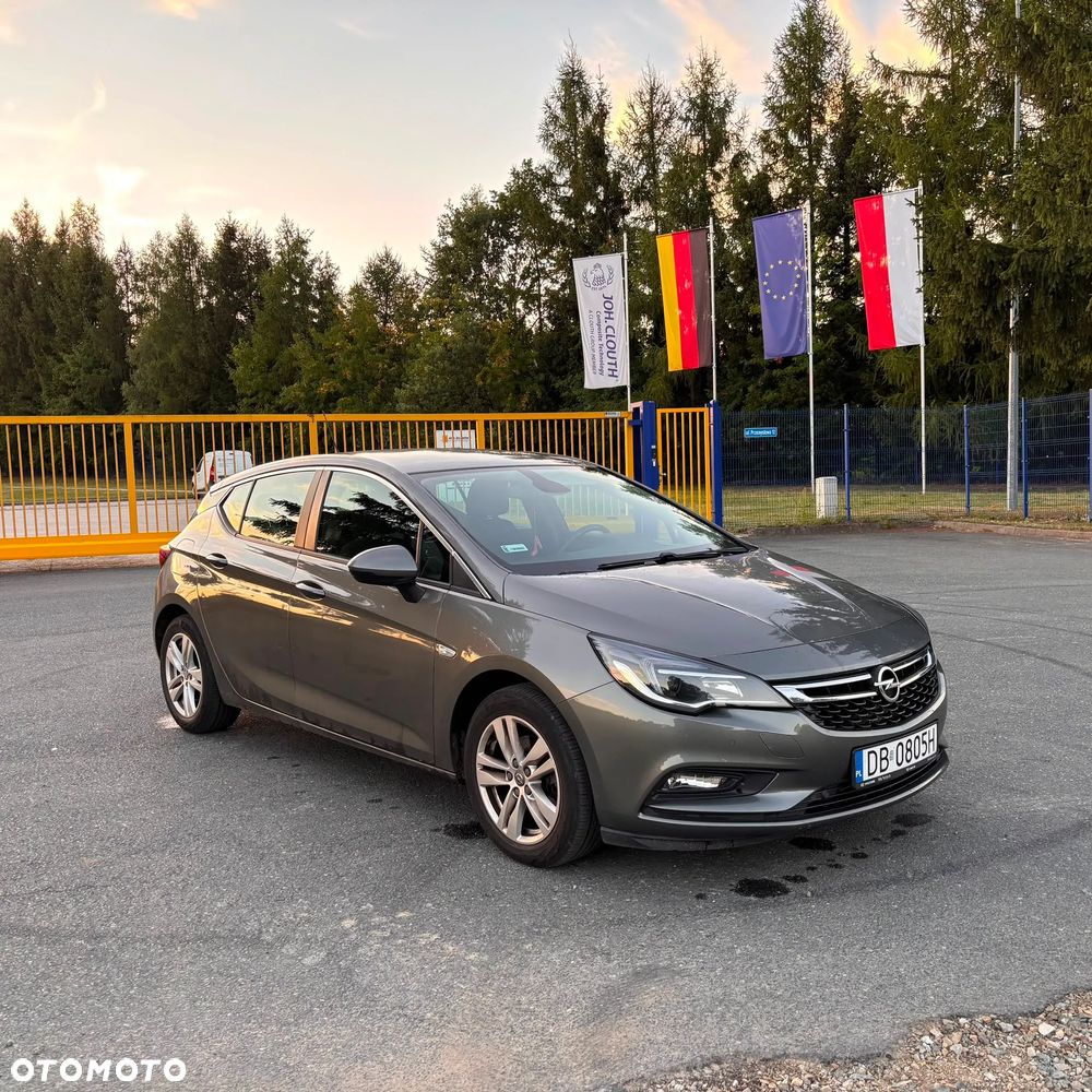 Opel Astra 1.4 T Dynamic - 1