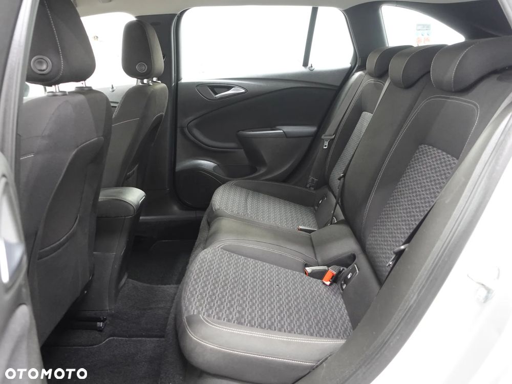 Opel Astra 1.6 D Start/Stop 120 Jahre - 20